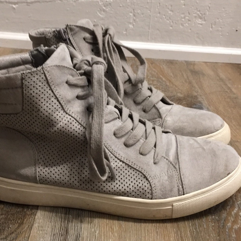 Gray Steve Madden high tops